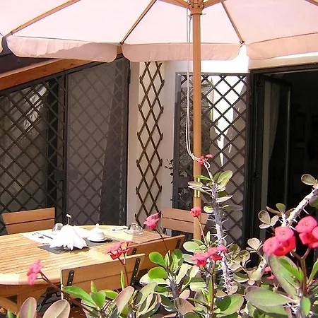 San Barnaba Bed & Breakfast 3*