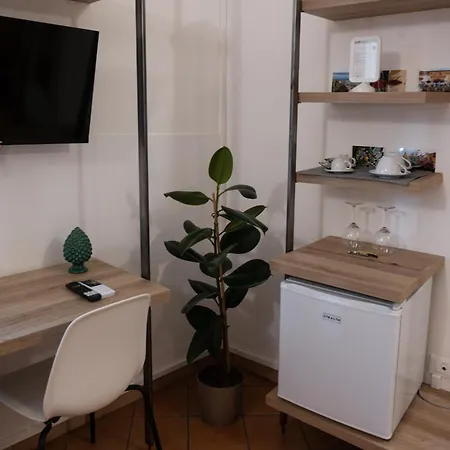 Bed & Breakfast San Barnaba 3*